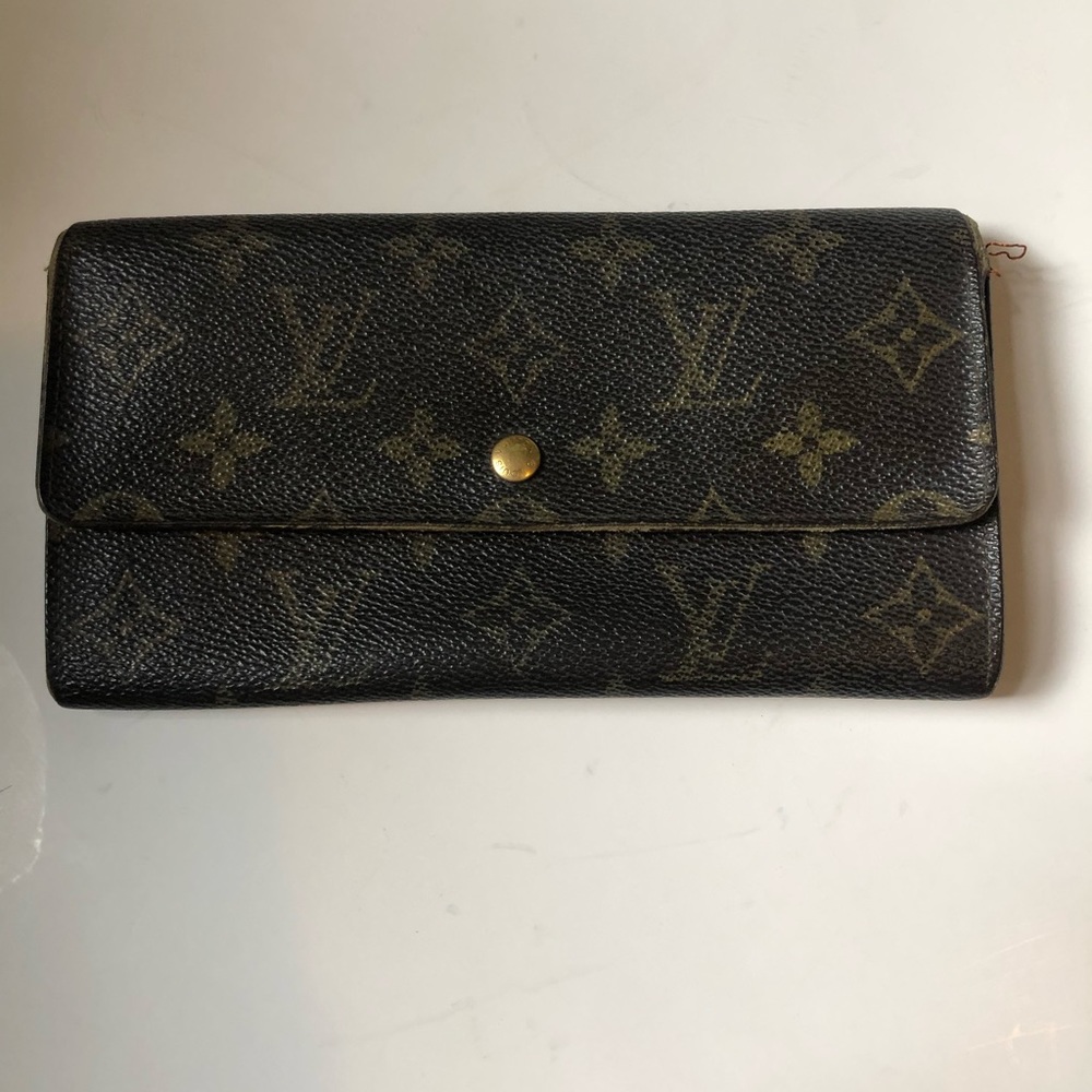 Louis Vuitton Monogram Sarah Portefeuille wallet